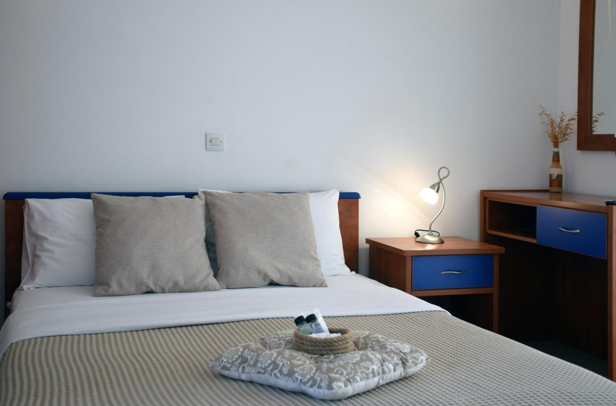 Lappas Rooms Rovies Eksteriør billede