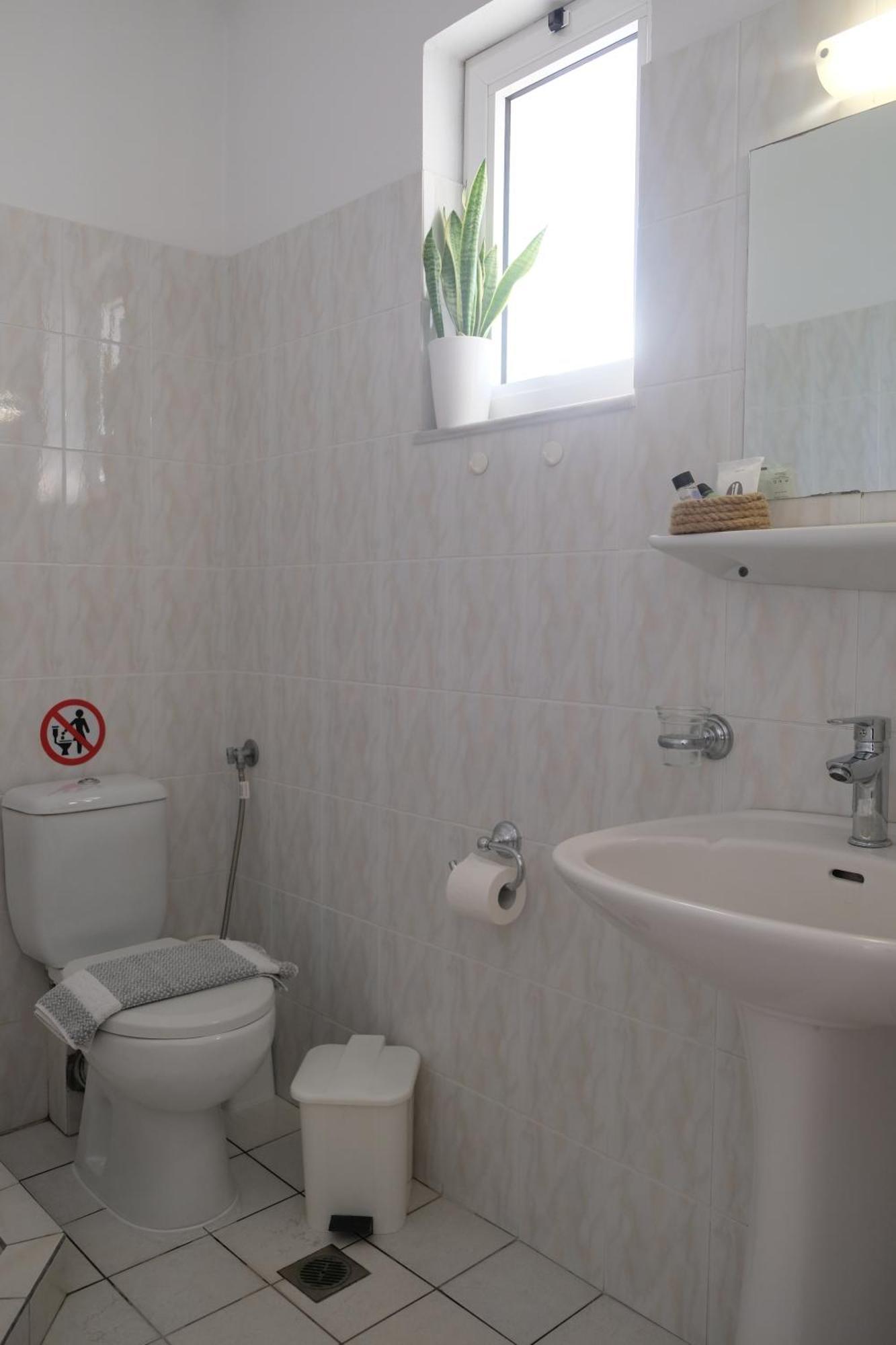 Lappas Rooms Rovies Eksteriør billede